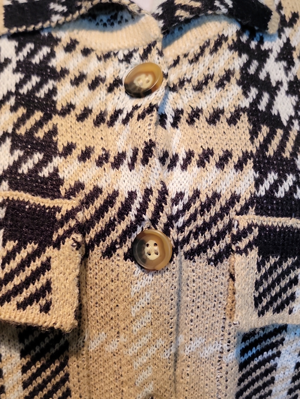 Derek Heart Button Up Cardigan - Picture 2 of 10